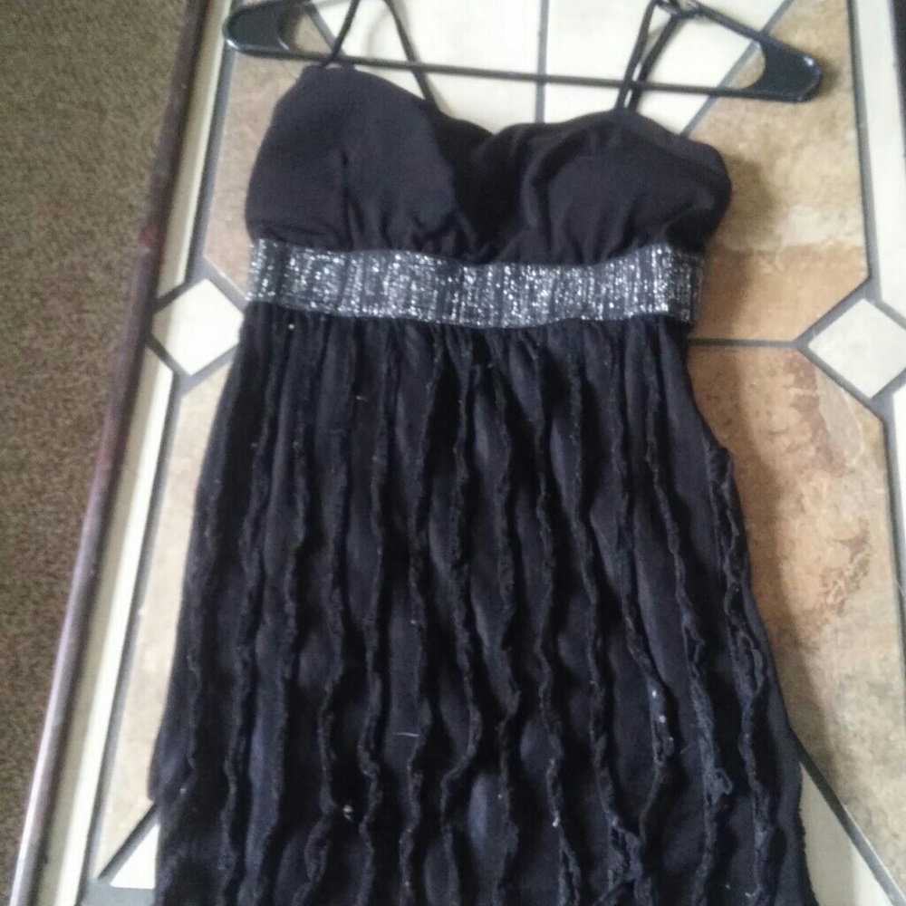 Black club top